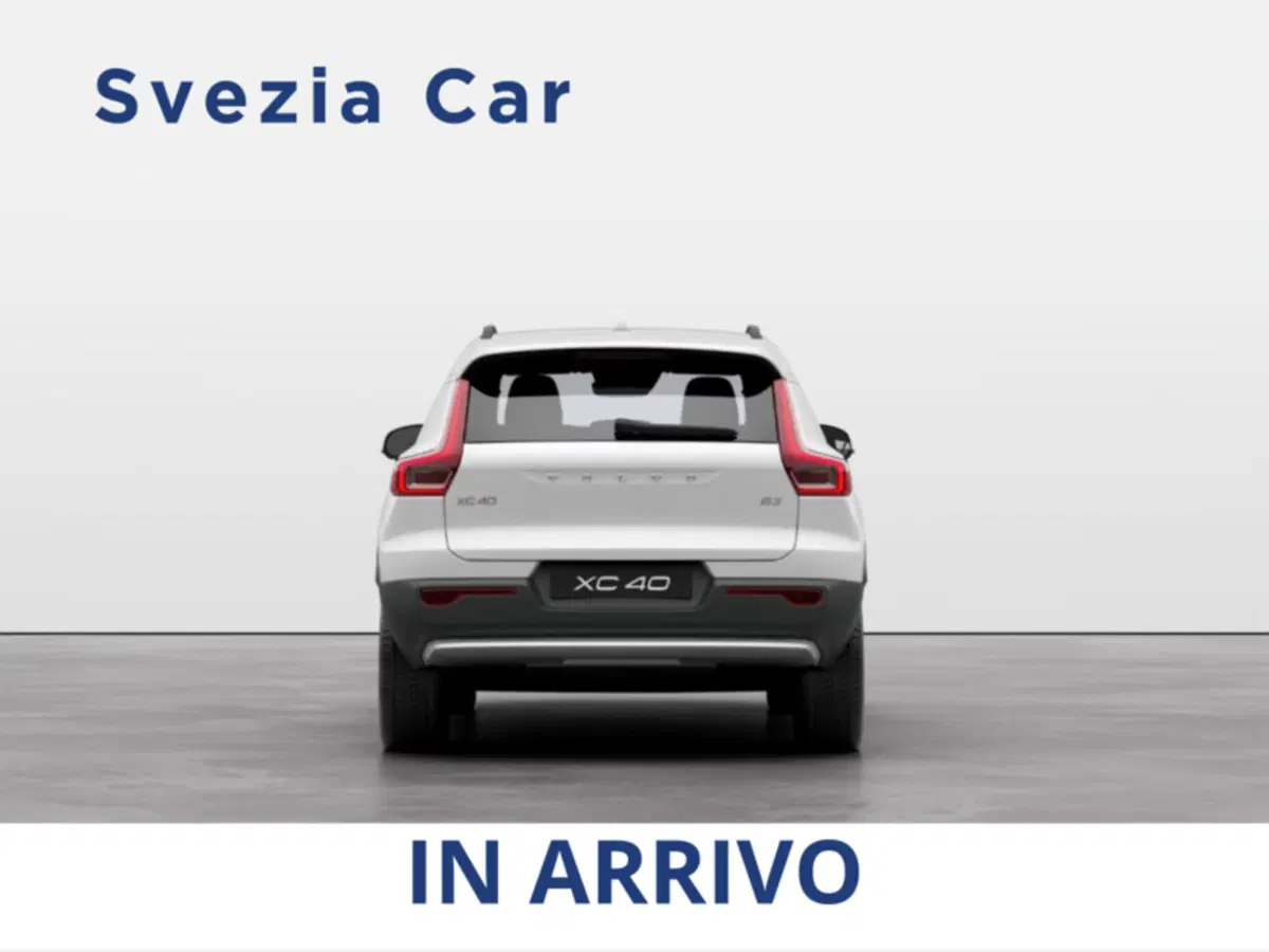 Volvo XC40 nuova a Milano (4)