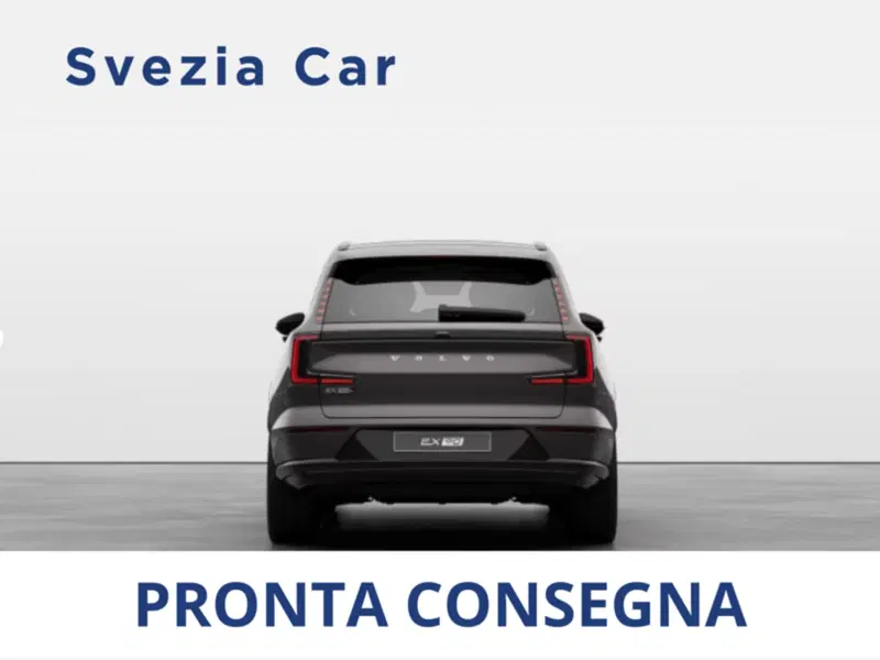Volvo EX90 nuova a Milano (4)