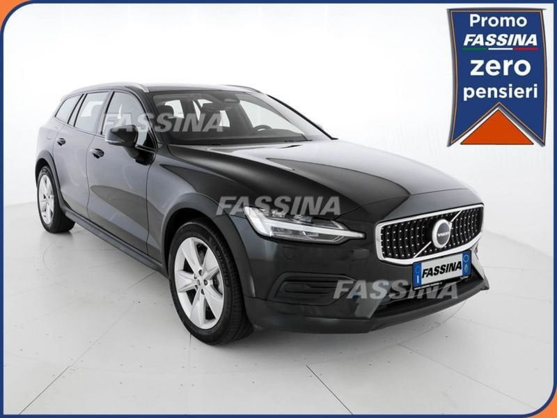 Volvo V60 Cross Country usata a Milano