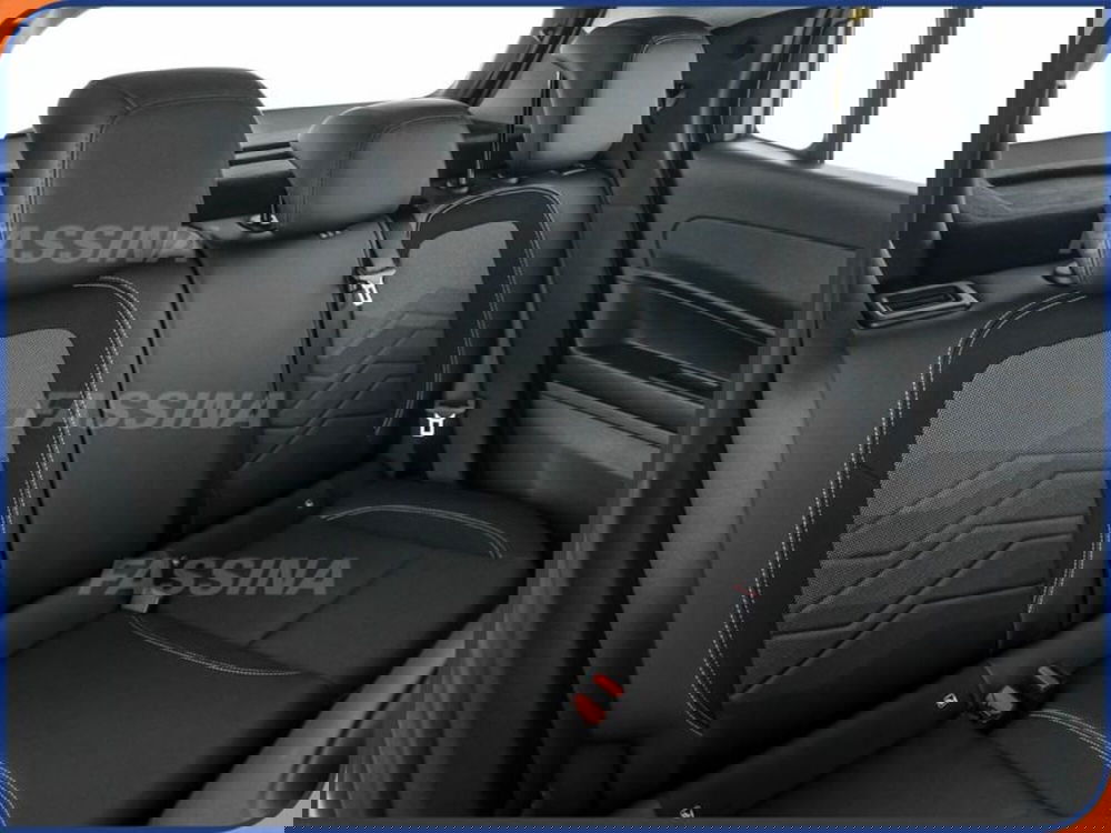 Jeep Avenger nuova a Milano (12)