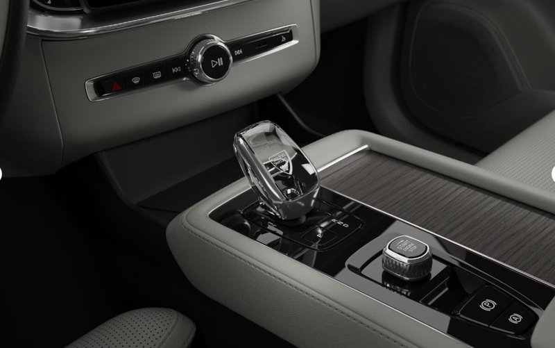 Volvo XC90 nuova a Milano (13)