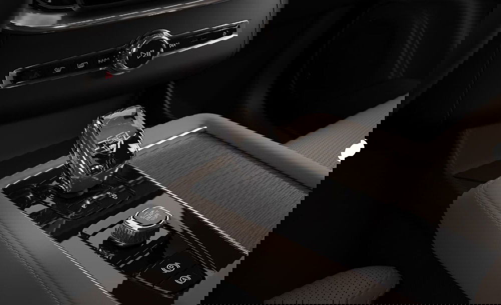 Volvo XC90 nuova a Milano (11)