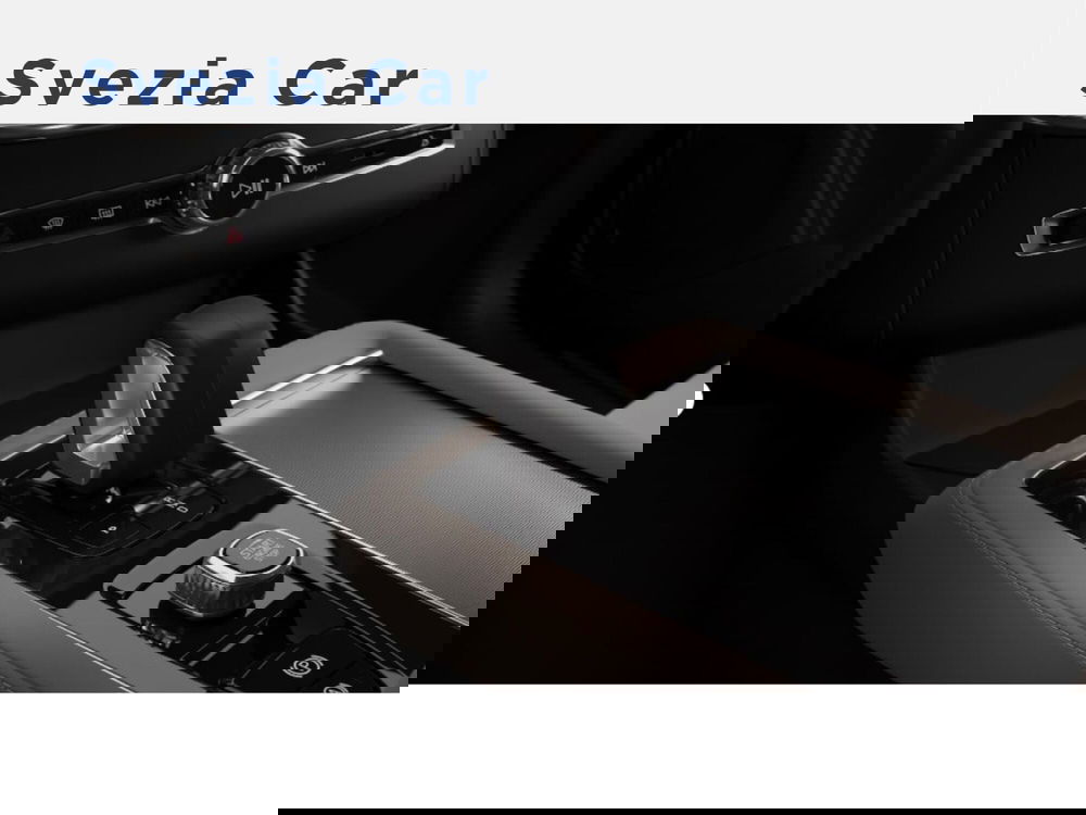 Volvo XC90 nuova a Milano (10)