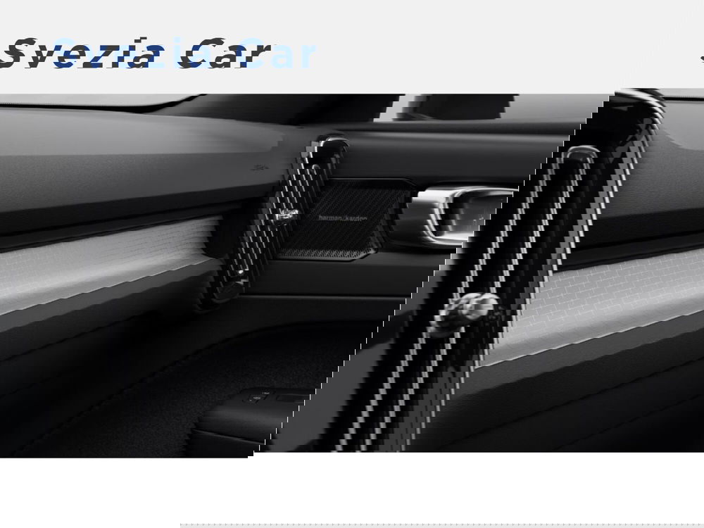 Volvo XC40 nuova a Milano (10)
