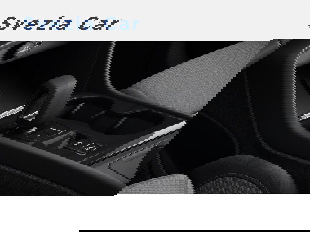 Volvo XC40 nuova a Milano (11)