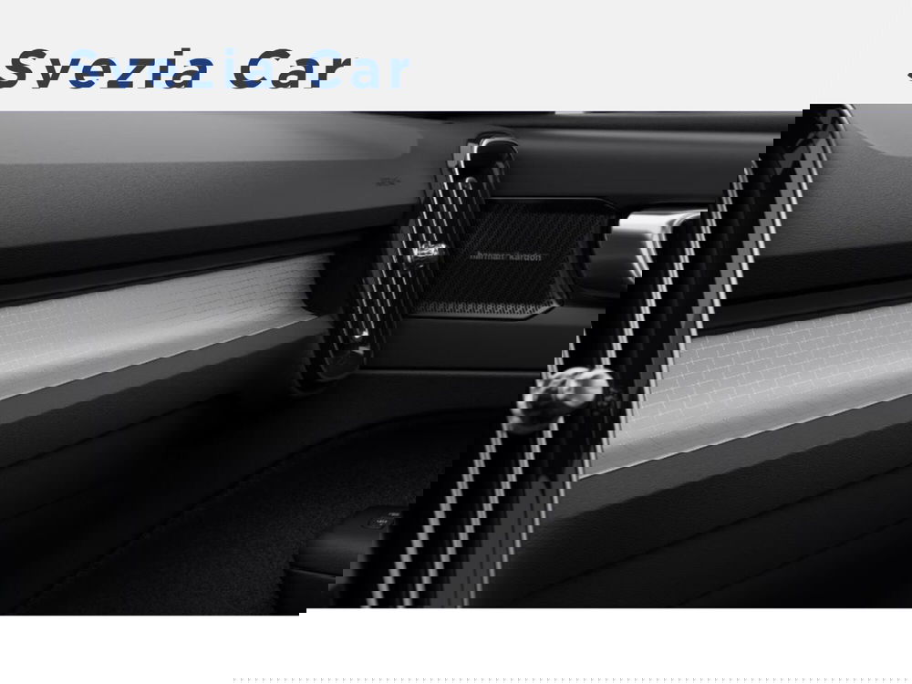 Volvo XC40 nuova a Milano (10)