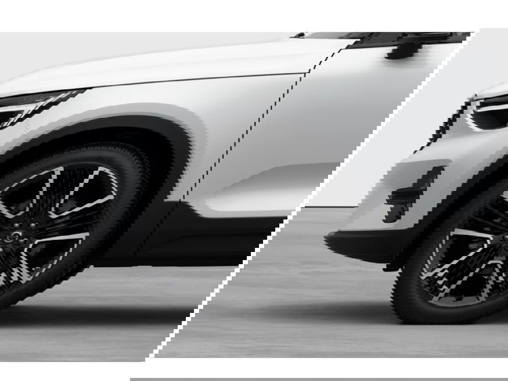 Volvo XC40 nuova a Milano (7)