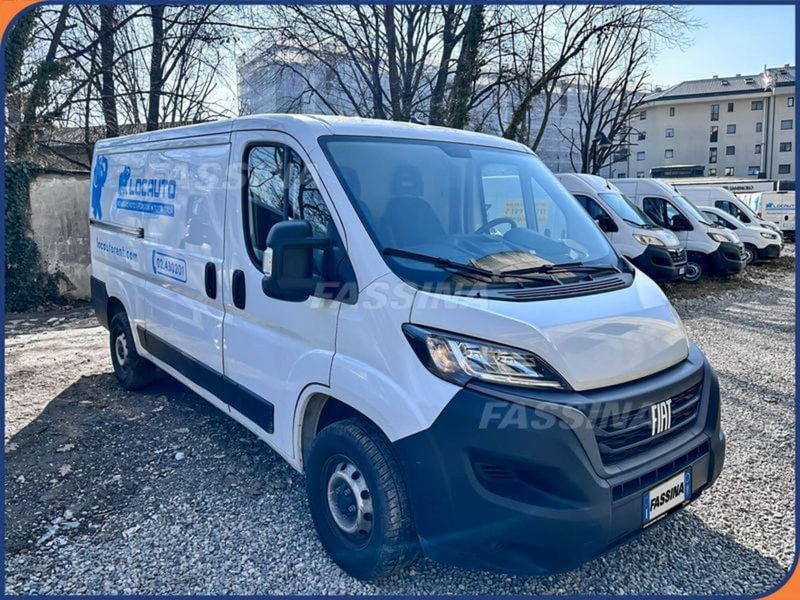 Fiat Ducato Furgone Vetrato usata a Milano