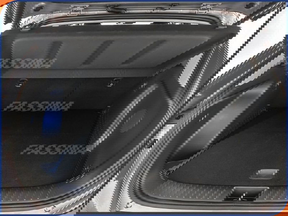 Hyundai Kona usata a Milano (11)