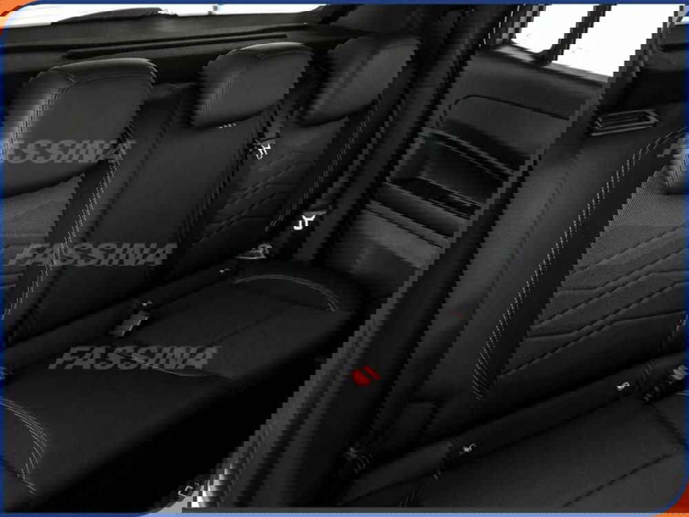 Jeep Avenger nuova a Milano (11)