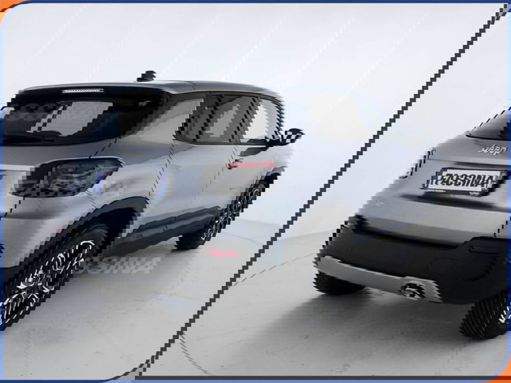 Jeep Avenger nuova a Milano (5)