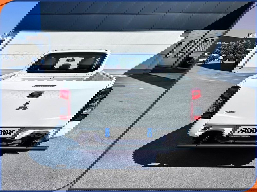 Mitsubishi L200 usata a Milano (5)