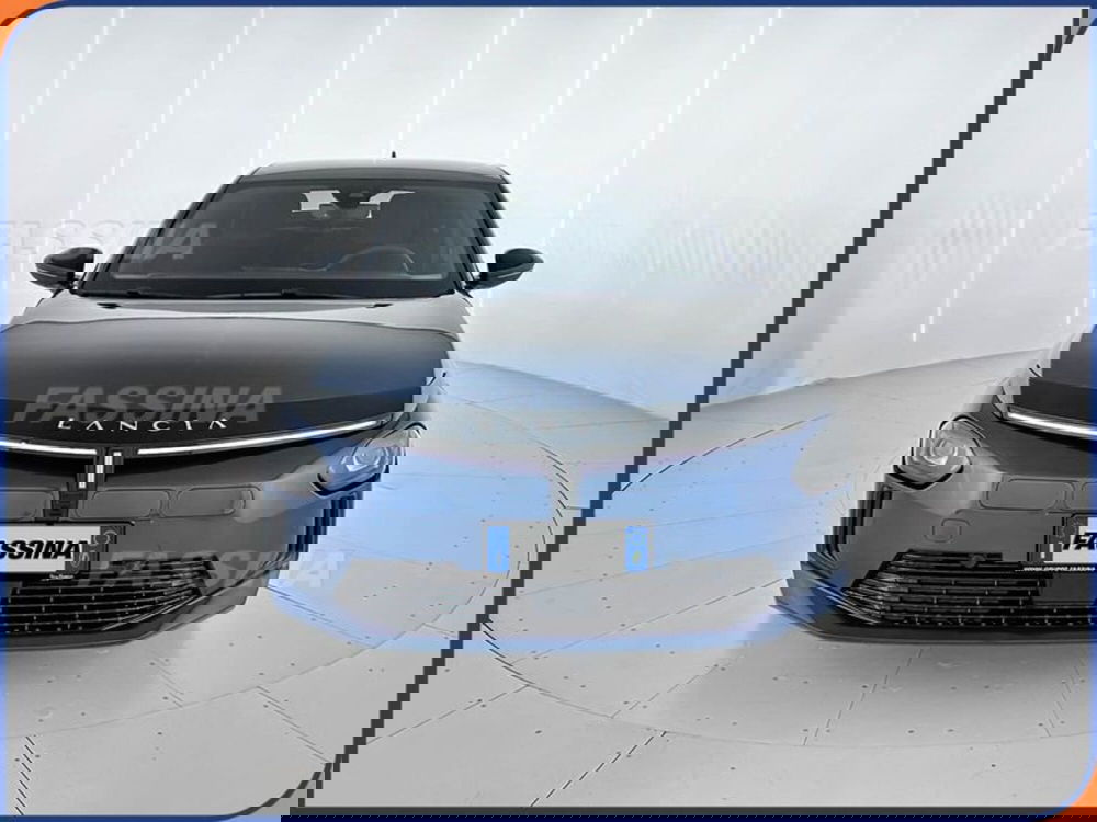 Lancia Ypsilon nuova a Milano (2)