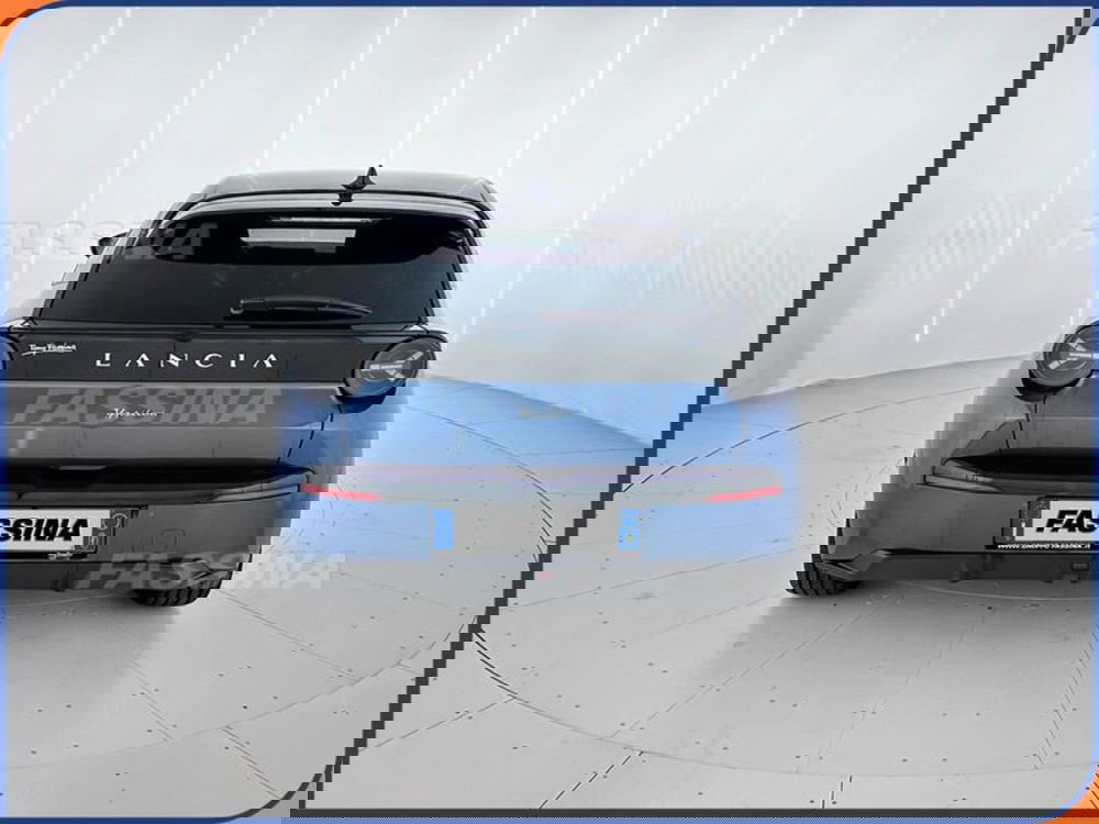 Lancia Ypsilon nuova a Milano (5)