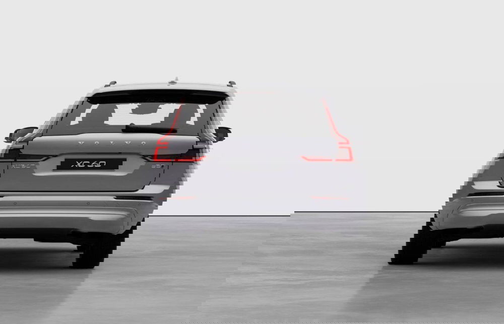 Volvo XC60 nuova a Milano (4)