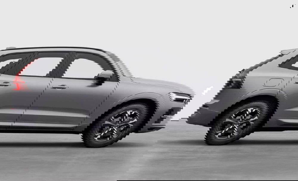 Volvo XC60 nuova a Milano (5)