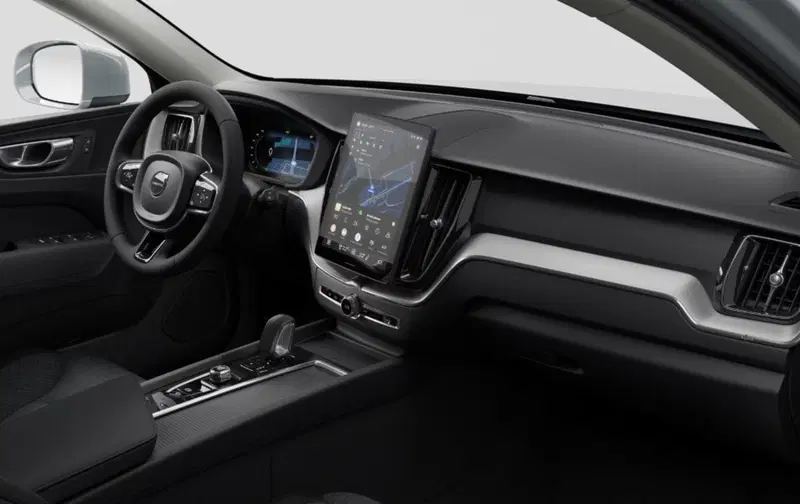 Volvo XC60 nuova a Milano (7)
