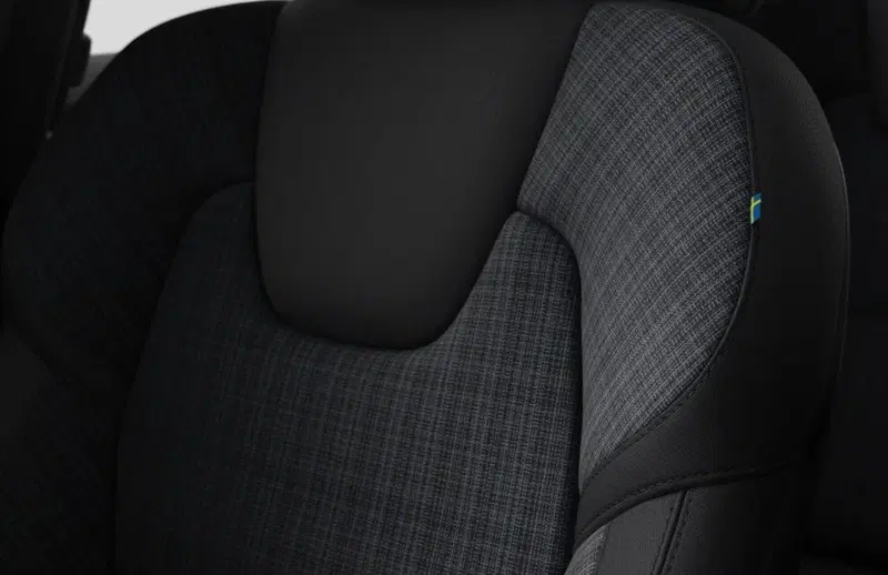 Volvo XC60 nuova a Milano (8)