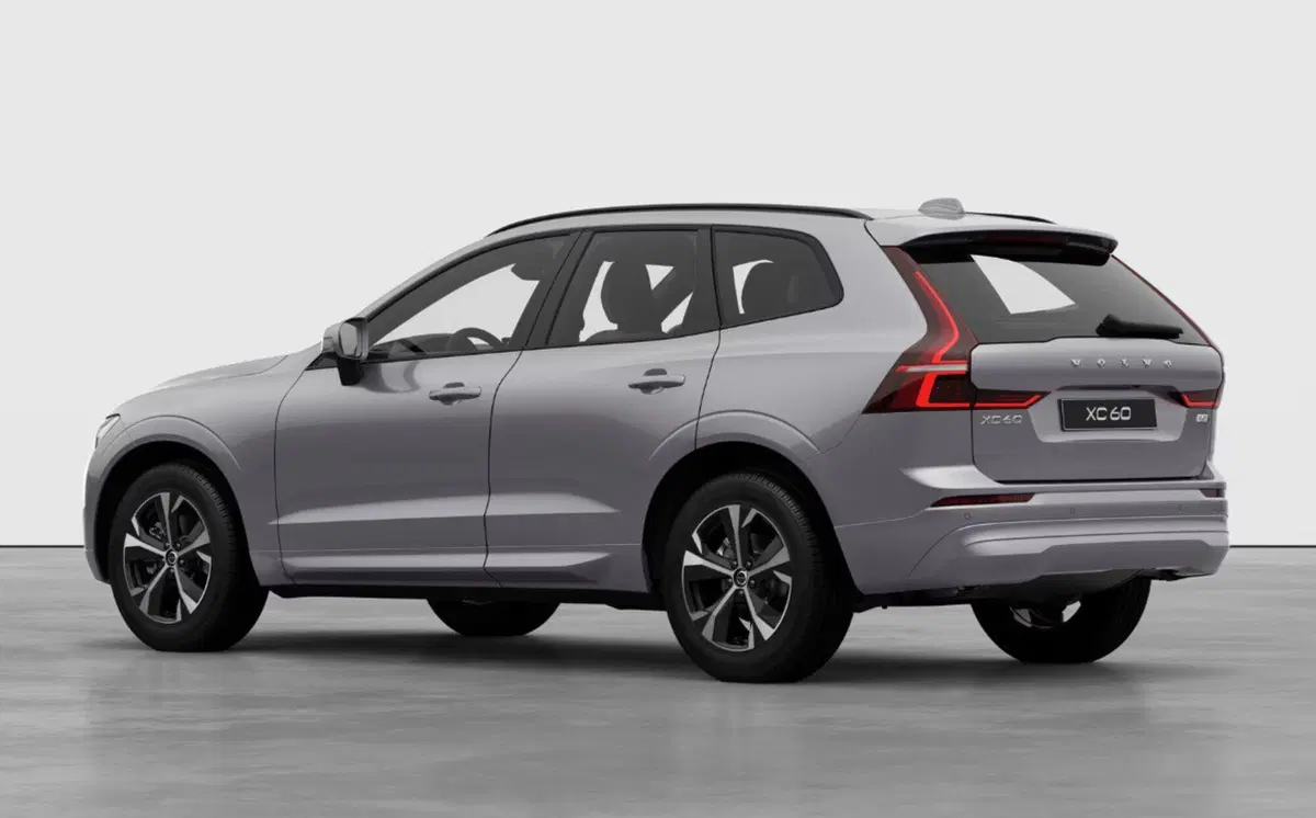 Volvo XC60 nuova a Milano (3)