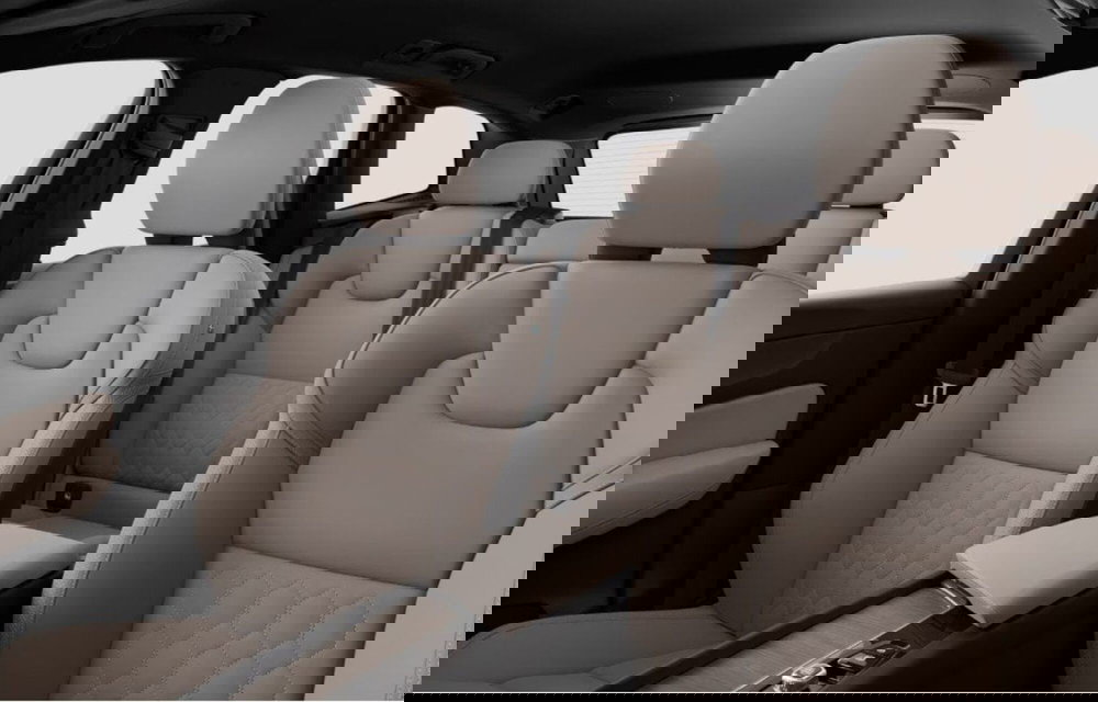 Volvo XC60 nuova a Milano (11)