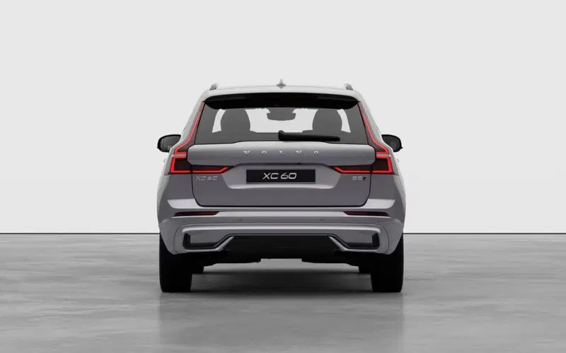 Volvo XC60 nuova a Milano (4)