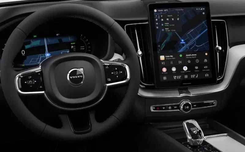 Volvo XC60 nuova a Milano (11)