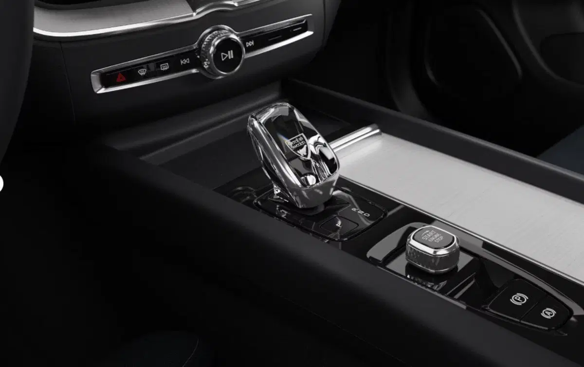 Volvo XC60 nuova a Milano (12)