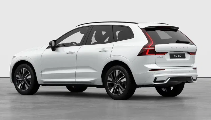 Volvo XC60 nuova a Milano (3)
