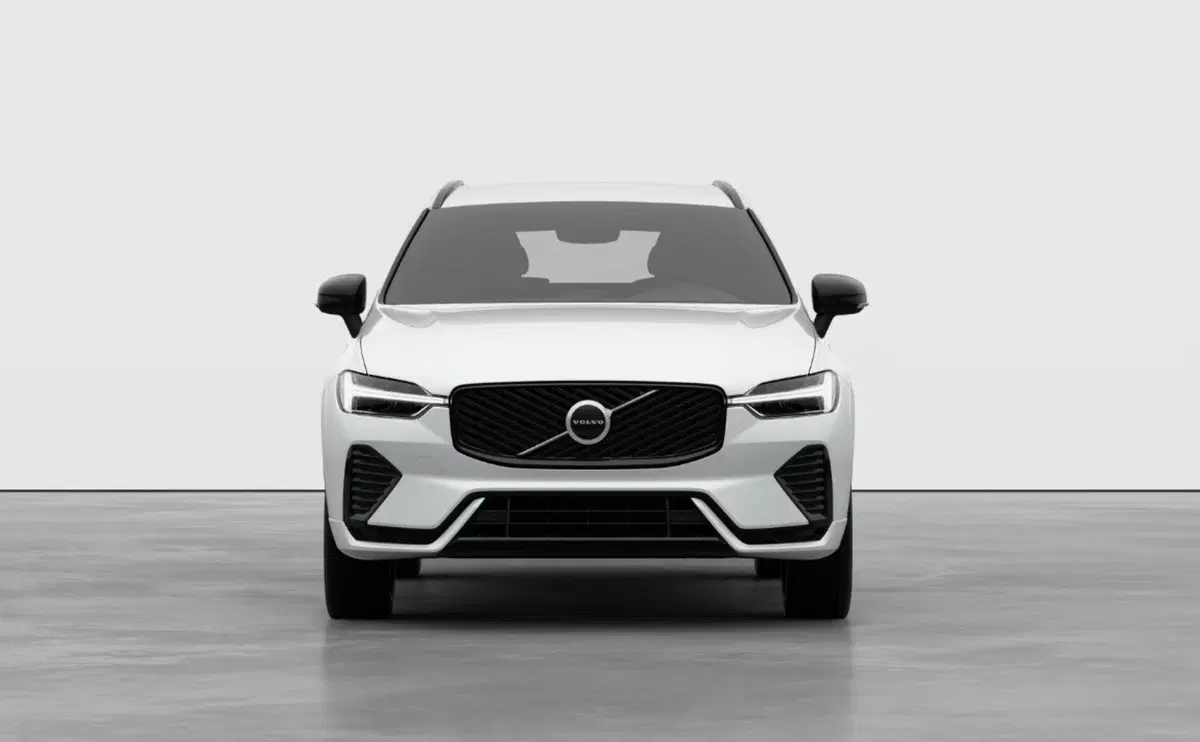 Volvo XC60 nuova a Milano (6)