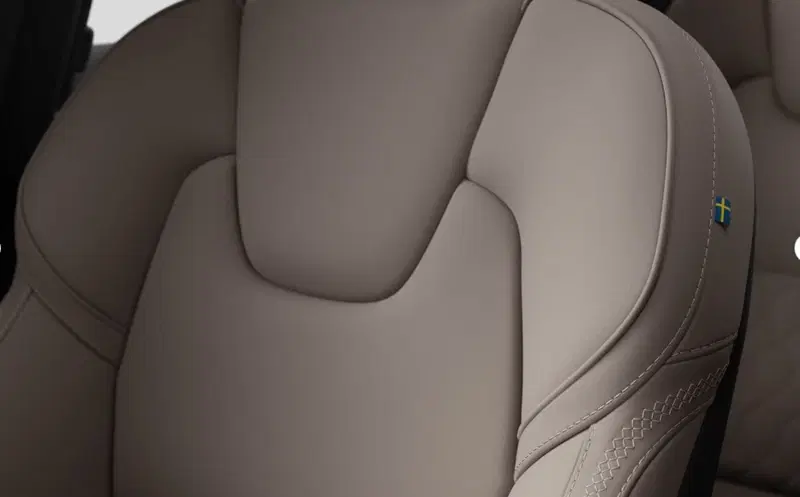Volvo XC60 nuova a Milano (12)