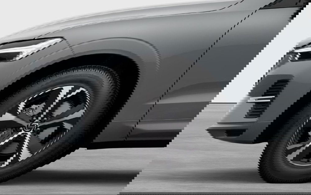 Volvo XC60 nuova a Milano (7)