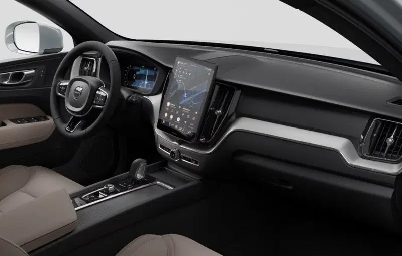 Volvo XC60 nuova a Milano (8)