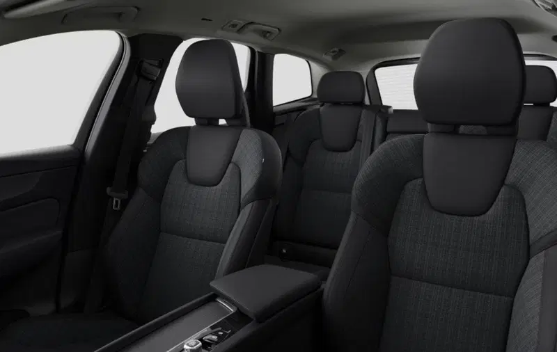 Volvo XC60 nuova a Milano (11)