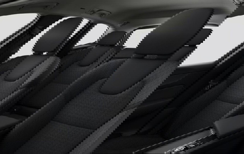 Volvo XC60 nuova a Milano (10)