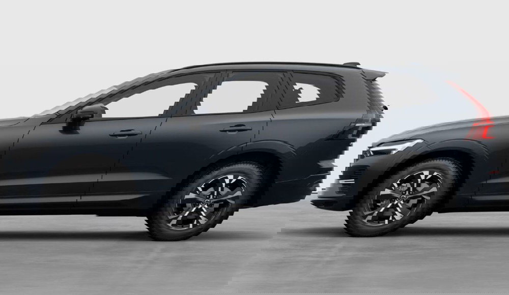 Volvo XC60 nuova a Milano (2)