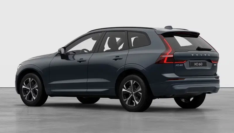 Volvo XC60 nuova a Milano (3)