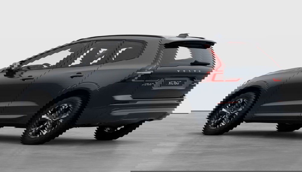 Volvo XC60 nuova a Milano (3)