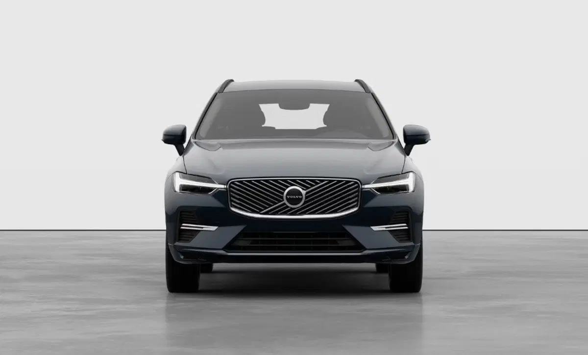 Volvo XC60 nuova a Milano (5)
