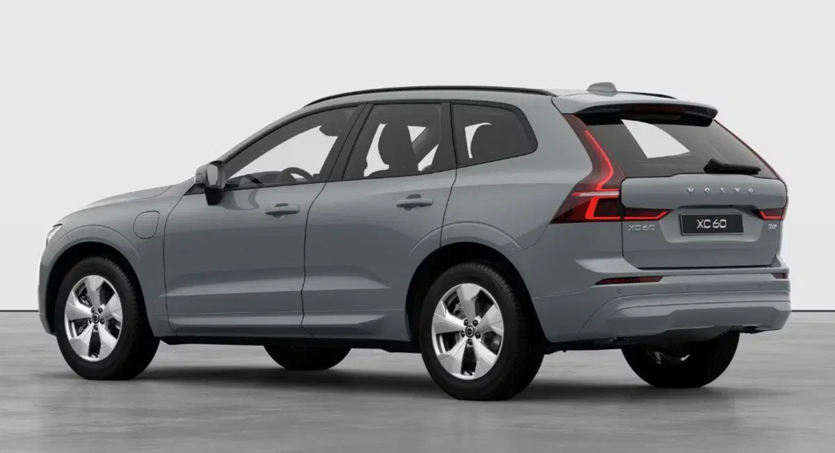 Volvo XC60 nuova a Milano (3)