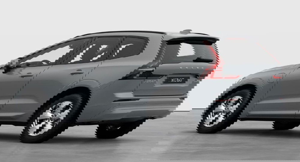 Volvo XC60 nuova a Milano (3)