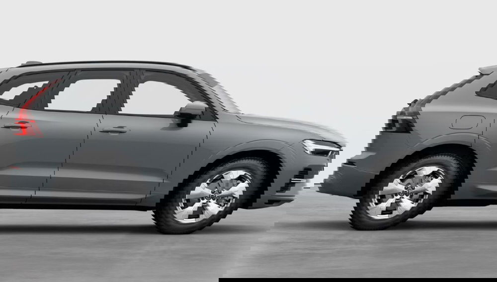 Volvo XC60 nuova a Milano (5)