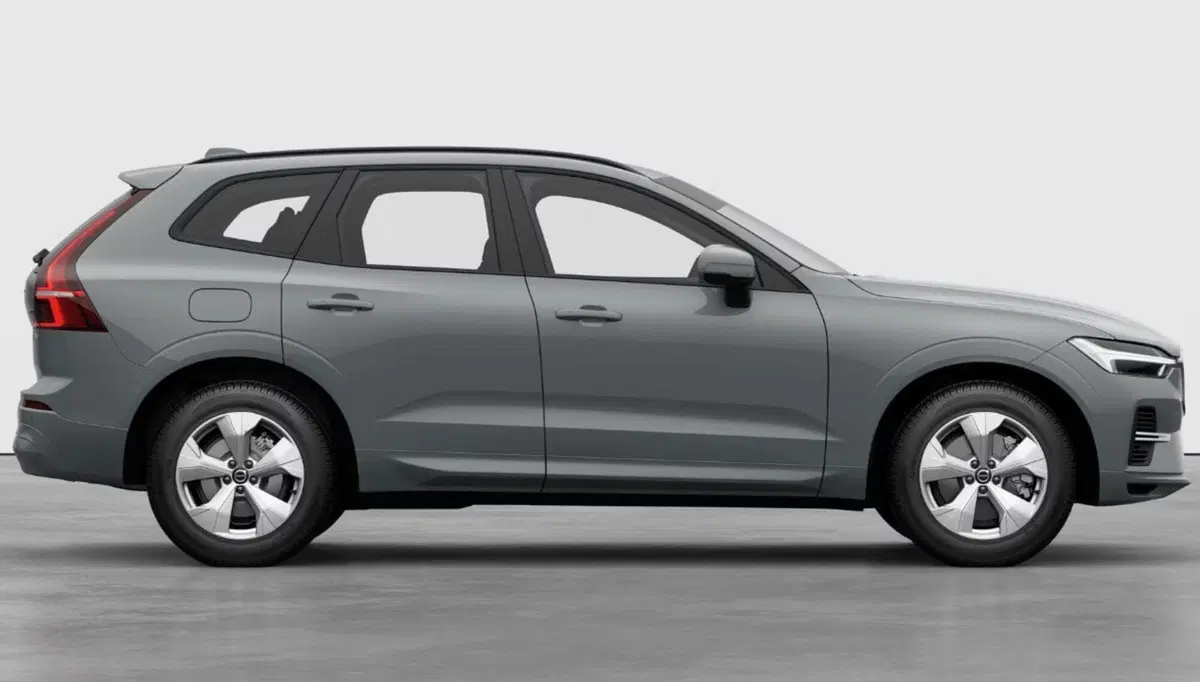Volvo XC60 nuova a Milano (5)