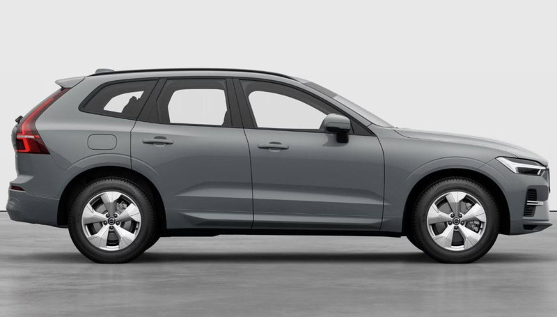 Volvo XC60 nuova a Milano (5)
