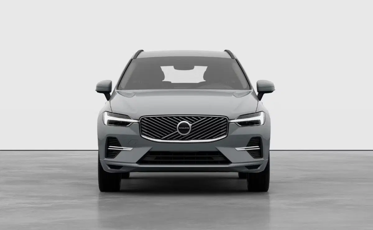 Volvo XC60 nuova a Milano (6)
