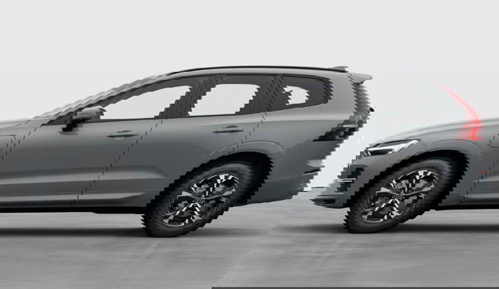 Volvo XC60 nuova a Milano (2)