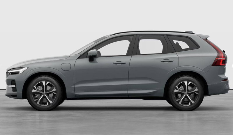 Volvo XC60 nuova a Milano (2)