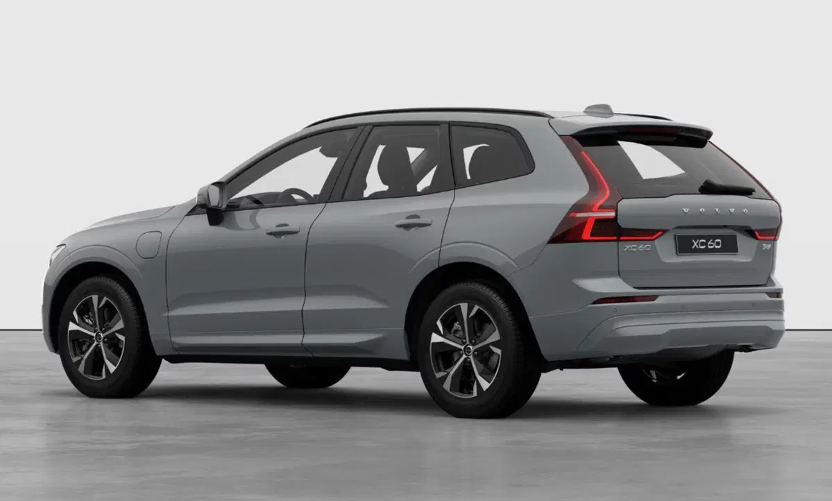 Volvo XC60 nuova a Milano (3)