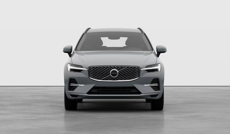 Volvo XC60 nuova a Milano (4)