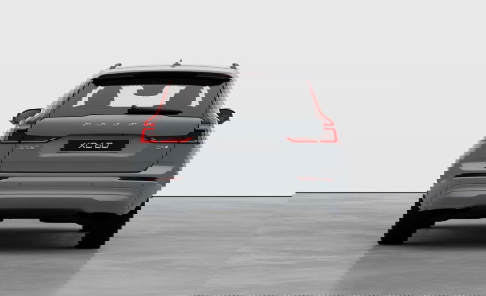 Volvo XC60 nuova a Milano (5)