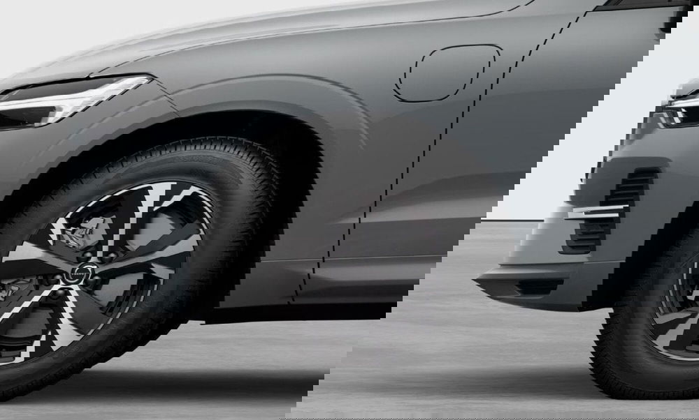 Volvo XC60 nuova a Milano (6)